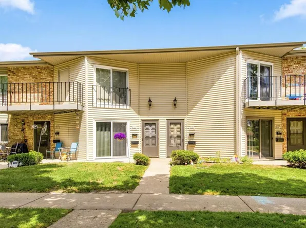 W169N11546 N Biscayne DRIVE, Germantown, WI 53022