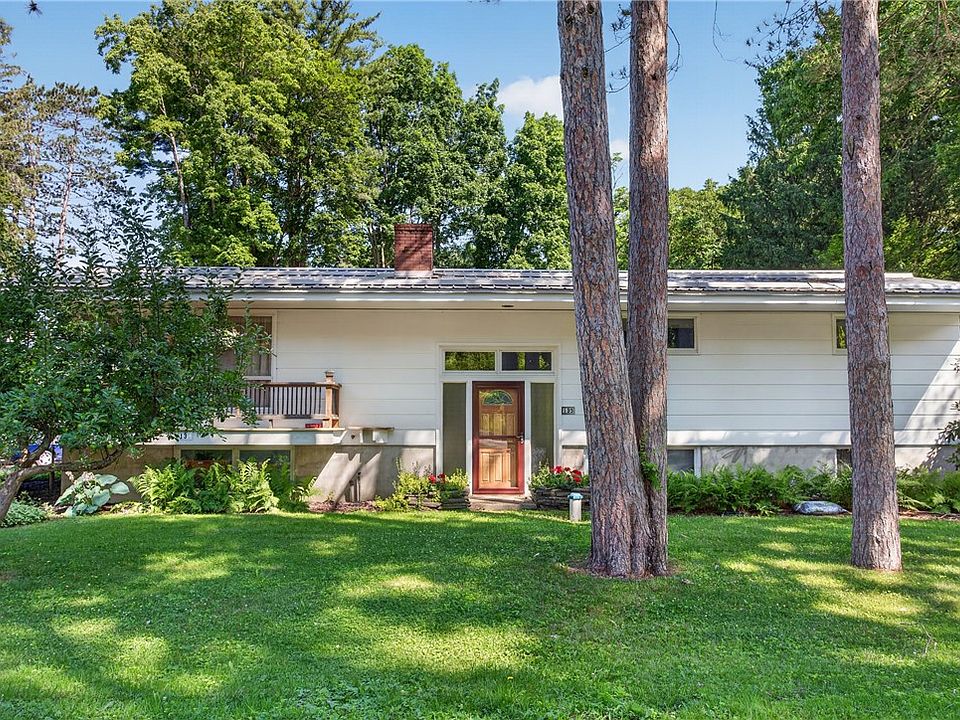 1st image of 135 Lee Dr