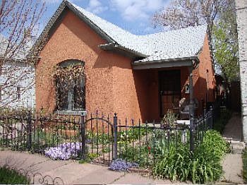 1st image of 419 W 1st Ave