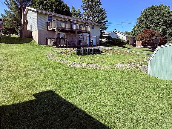 4th image of 1015 E Hamilton St