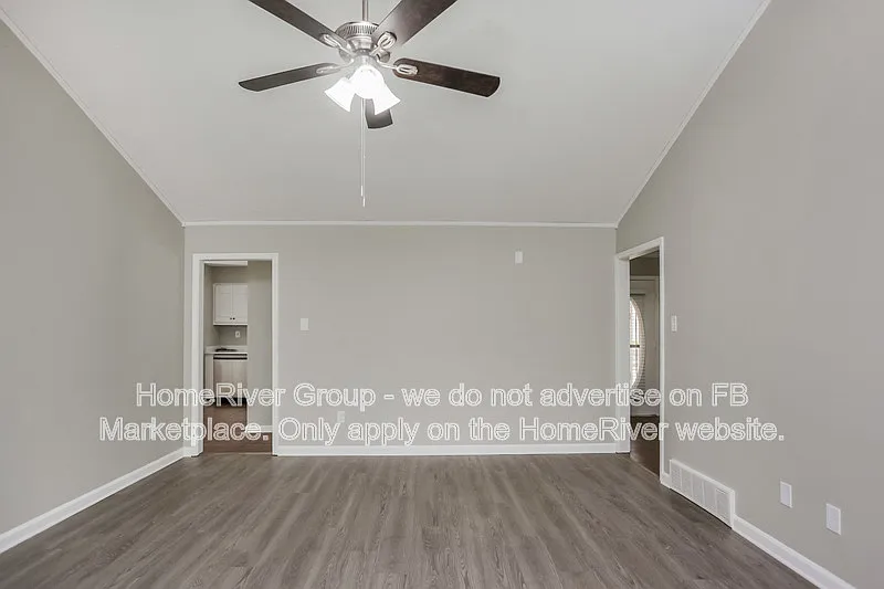 3 bed, 2.0 bath, 1544 sqft, $1,745 — Photo 3