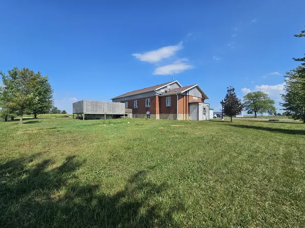 18015 N 2100 East Rd, Pontiac, IL 61764