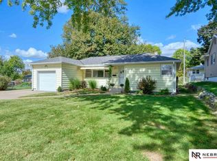 6126 Elm St, Omaha, NE 68106