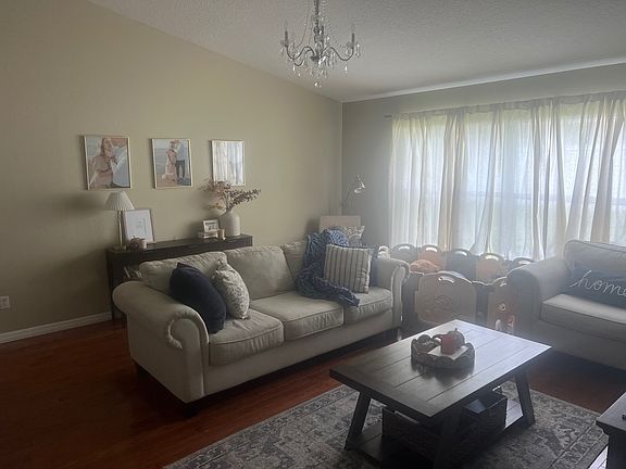 4th image of 8034 Birman St