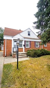 5736 South Blvd, Maple Heights, OH, 44137