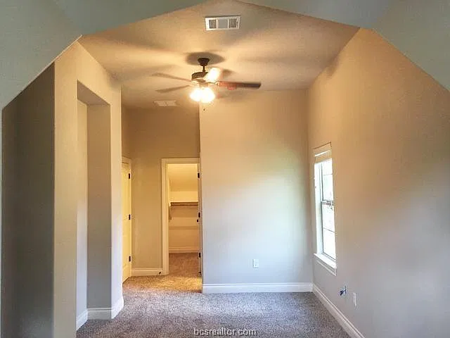 4 bed, 1838 sqft, $4,250 — Photo 4