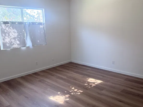 4683 E Norwich Ave, Fresno, CA 93726