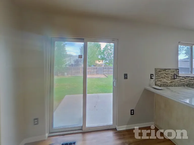1028 Oriole Cir — Photo 4