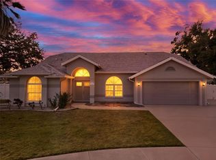 9823 Sunnyoak Dr, Riverview, FL 33569