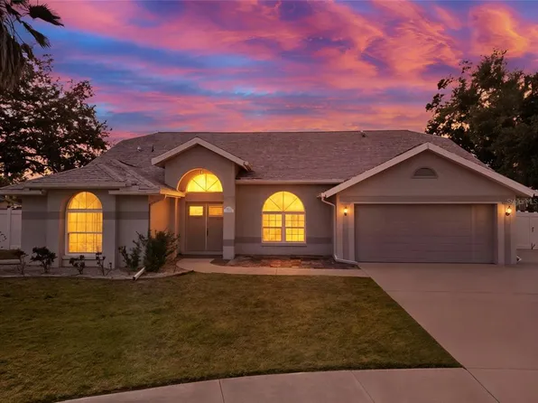 9823 Sunnyoak Dr, Riverview, FL 33569