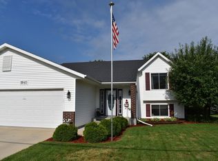 1840 Kenyon Rd, Owatonna, MN 55060