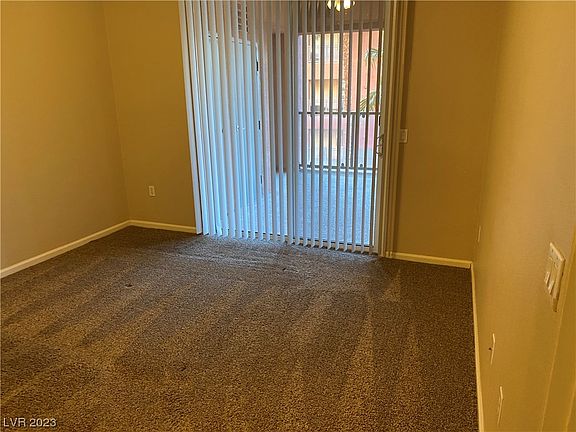 5th image of 15 E Agate Ave Unit 301