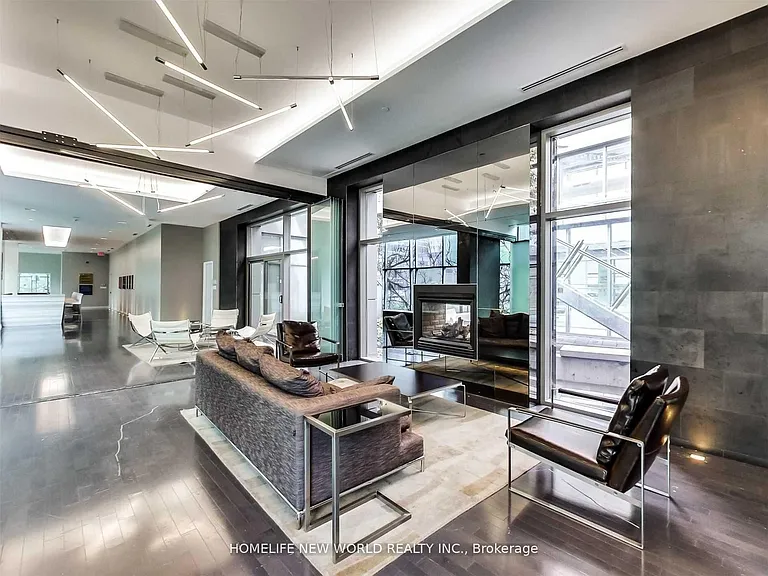37 Grosvenor St #3308 — Photo 32