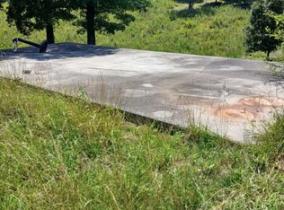 317 Rollins Ln, Resaca, GA 30735