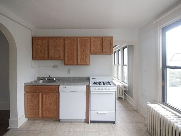 5th image of 426 S Trenton Ave #2F