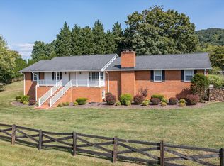 1374 Highland Acres Rd, Vinton, VA 24179