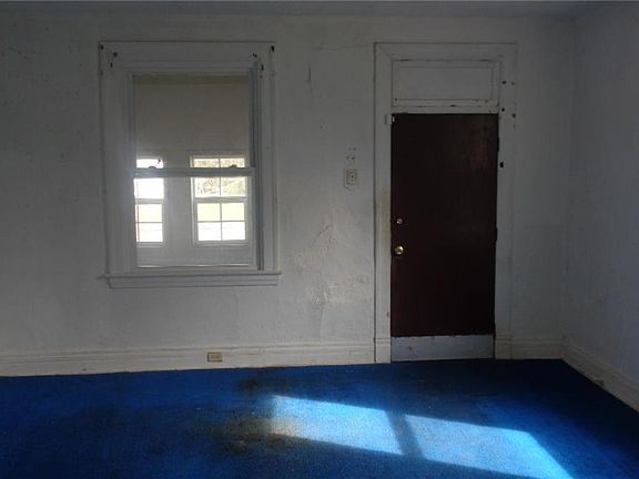 5th image of 421 27th Estate St