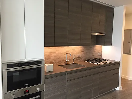 Rented by CiCi Realty Corporation | media 14