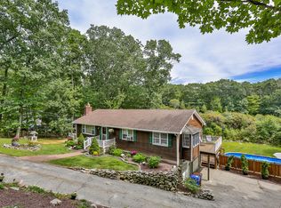 54 Daybreak Ln, Shelton, CT 06484