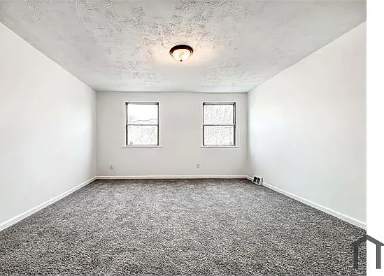 414 Avondale Rd — Photo 29