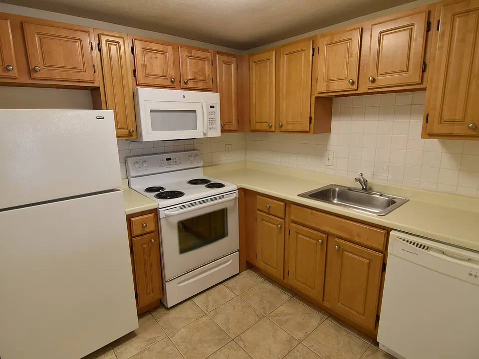 245 Main St #61