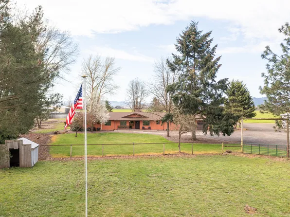 36882 Kgal Dr, Lebanon, OR 97355
