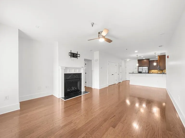 2360 Logan Cir #101 — Photo 19
