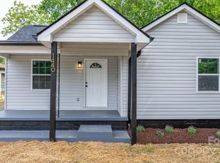 1440 10th Ave SW, Hickory, NC 28602