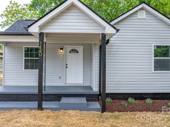 1440 10th Ave SW, Hickory, NC 28602