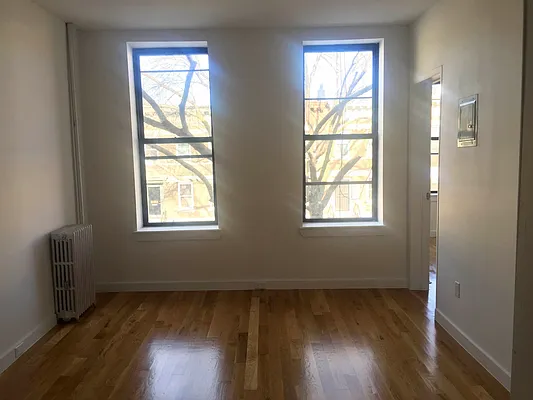 Rented by Oxford Property Group | media 8