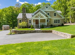 44 Jeffro Dr, Ridgefield, CT 06877