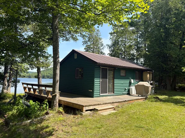 2102 Clyde Ln, Lanark Highlands, ON K0G 1K0