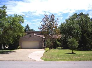 100 Starboard Cir, Oriental, NC 28571
