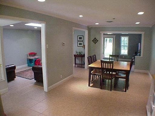 5th image of 210 FANTASIA DR