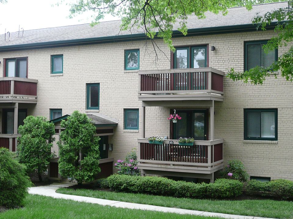 Exterior- 3rd floor unit