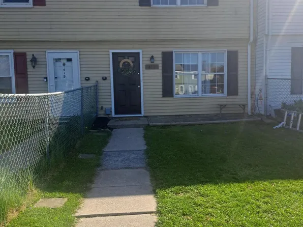 419 Red Tulip Ct, Taneytown, MD 21787