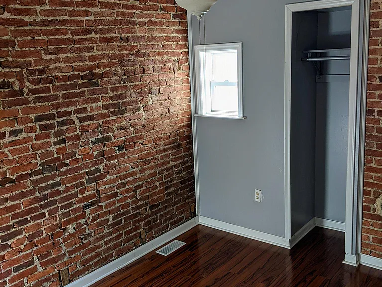 1029 W Cross St #1029 — Photo 18