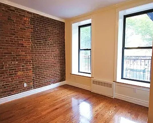 5th image of 230 E 97th St