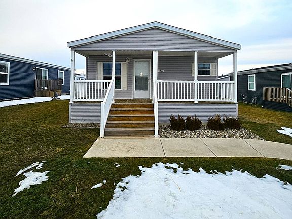 2nd image of 1157 Wood Ridge Dr #79