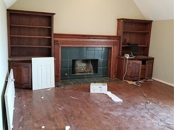 4th image of 202B Sunview St