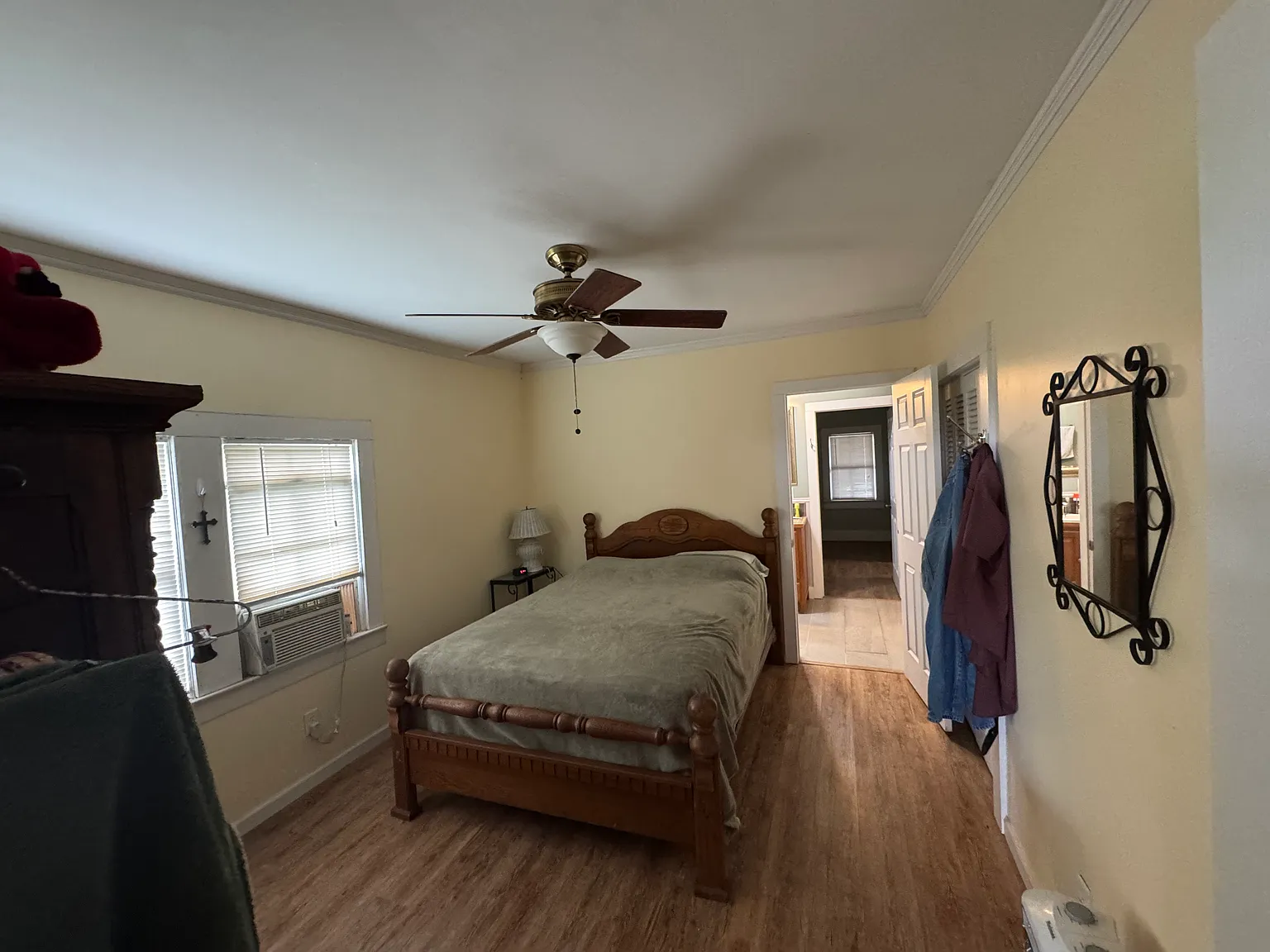 3 bed, 1.5 bath, 1500 sqft, $2,000 — Photo 2
