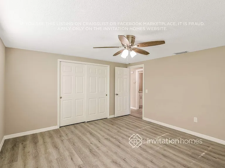 10821 Manchester Rd — Photo 17