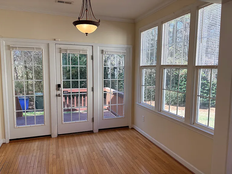4625 Malone Ct — Photo 6