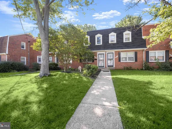 2621 Colebrooke Dr Unit 28, Temple Hills, MD 20748