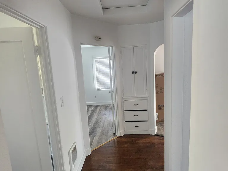 1629 Avalon St — Photo 11