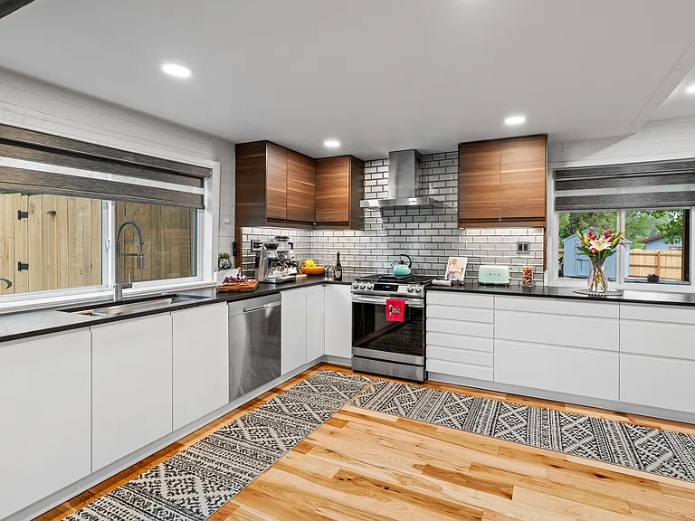 40555 Steamboat Dr — Photo 5
