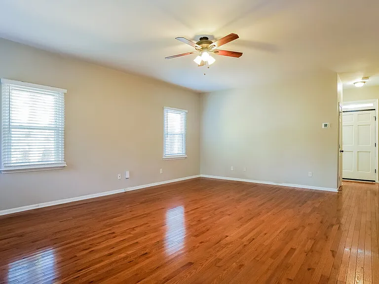 1608 Maybrook Dr — Photo 5