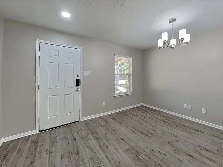 3431 Rainmill Dr — Photo 3