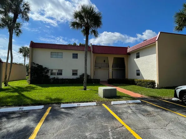 134 Lake Frances Drive, West Palm Beach, FL 33411