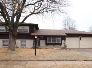 918 W 25th St S, Wichita, KS 67217